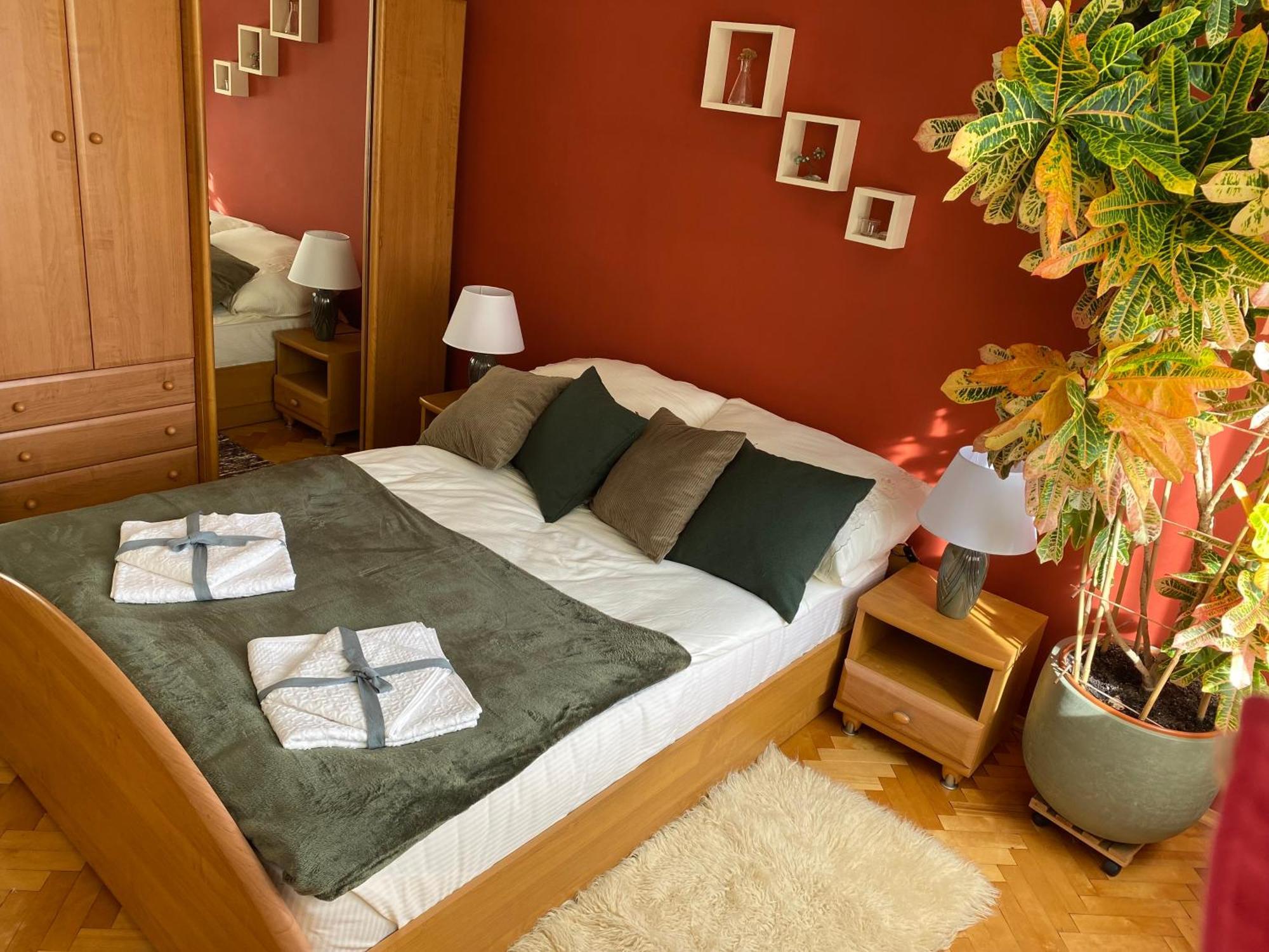 Przytulny Dom Pod Jabloniami Przy Targach Kielce Villa Екстериор снимка